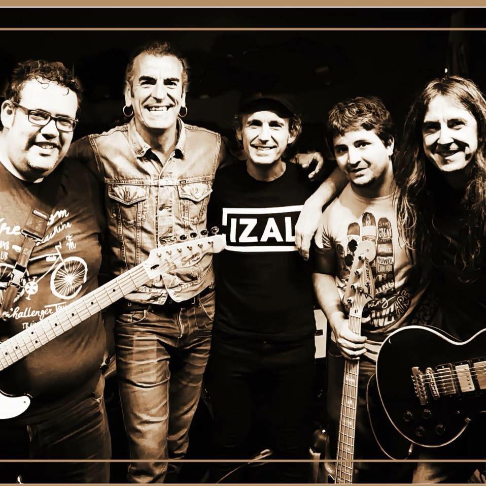 Latxatarra, nuevo nombre del mítico grupo de Pamplona Escarabajos confirma nuevo disco