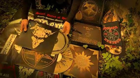 Desde un cementerio!!! VENOM te muestra el contenido de su DELUXE VINIL BOX SET – 40 Aniversario: ‘IN NOMINE SATANAS’