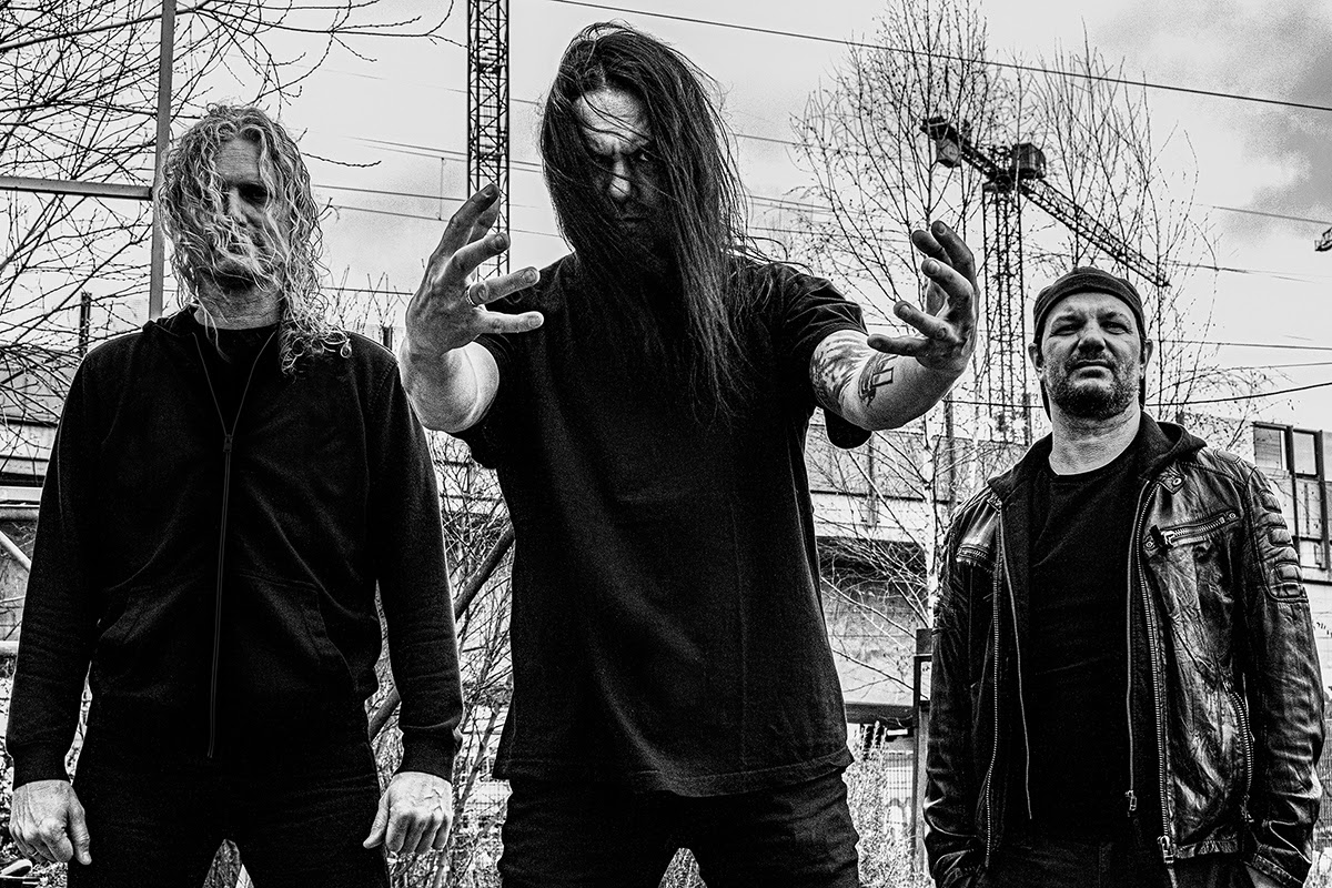 Daily Insanity: Nuevo videoclip “Sleepless”