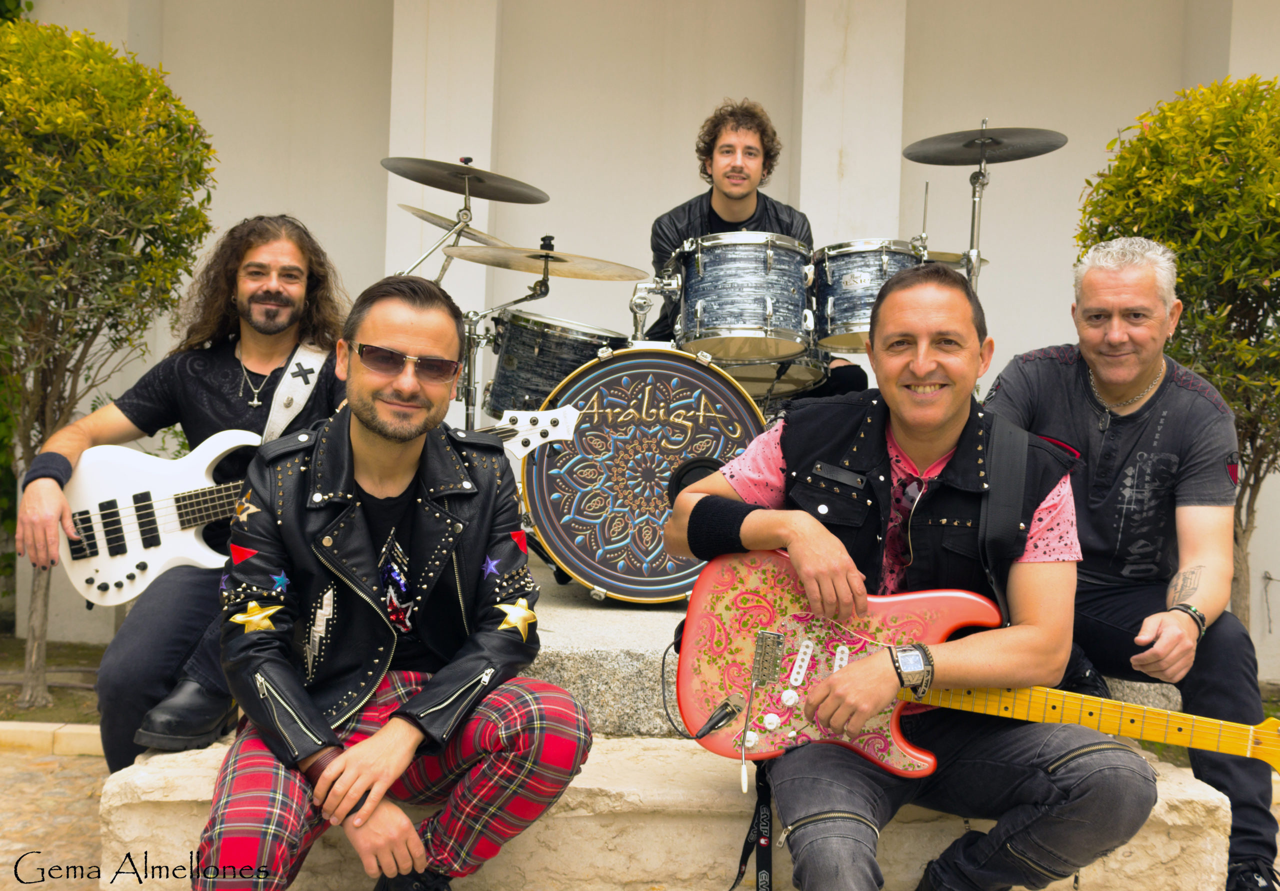 La banda de Rock Andaluz ARÁBIGA presenta su nuevo videoclip “Al Despertar”