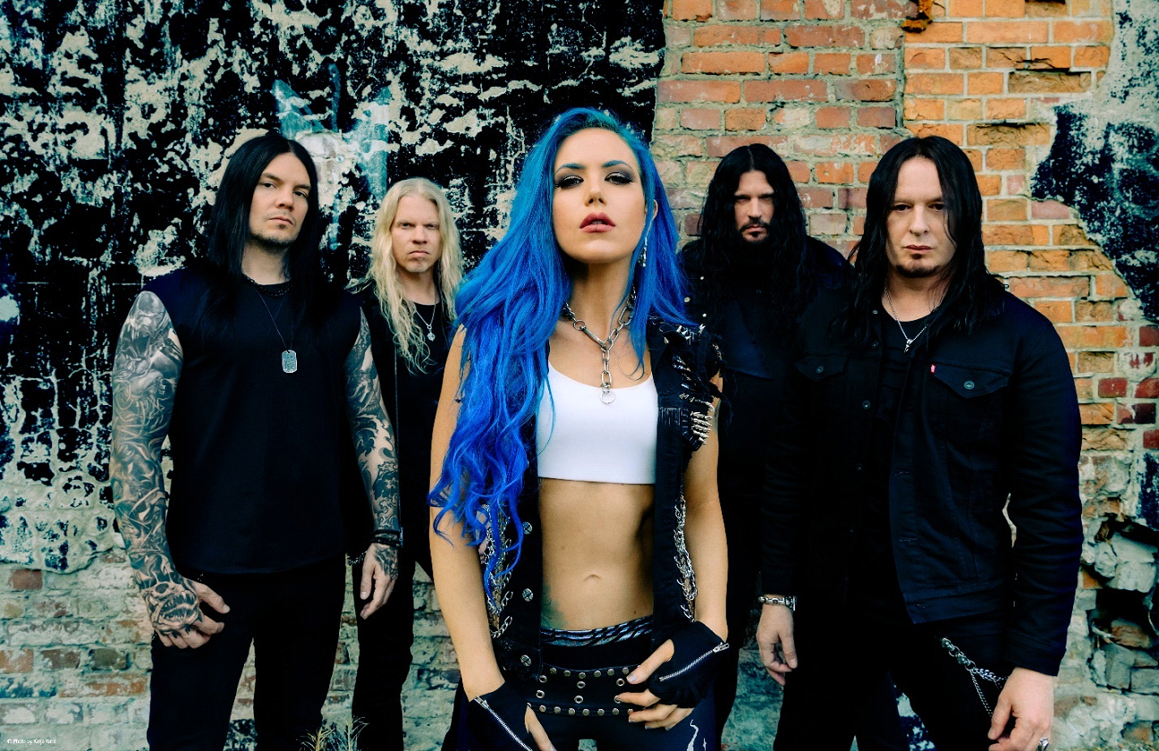 Arch Enemy publica su nuevo álbum, ‘Deceivers’ en todo el mundo a través de Century Media Records