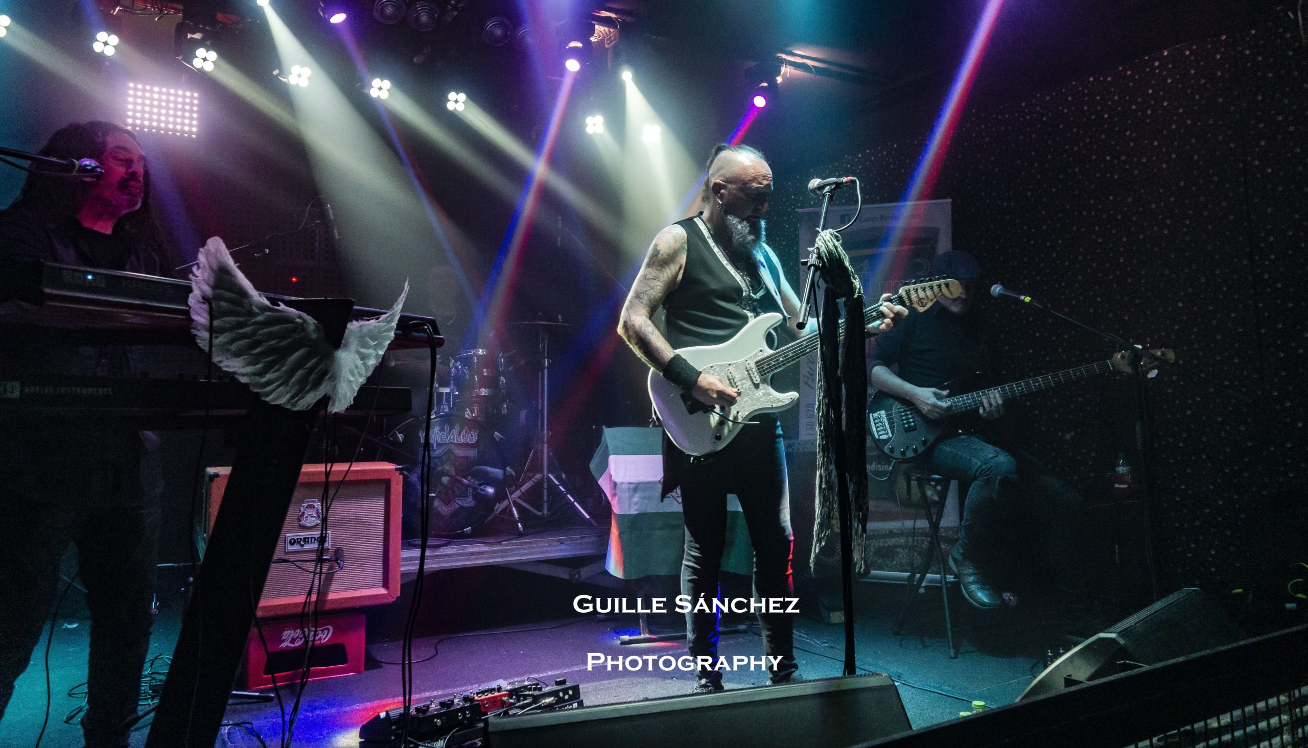 Noche de estreno de OliSkull con sabor de rock andaluz gracias a Vándalus