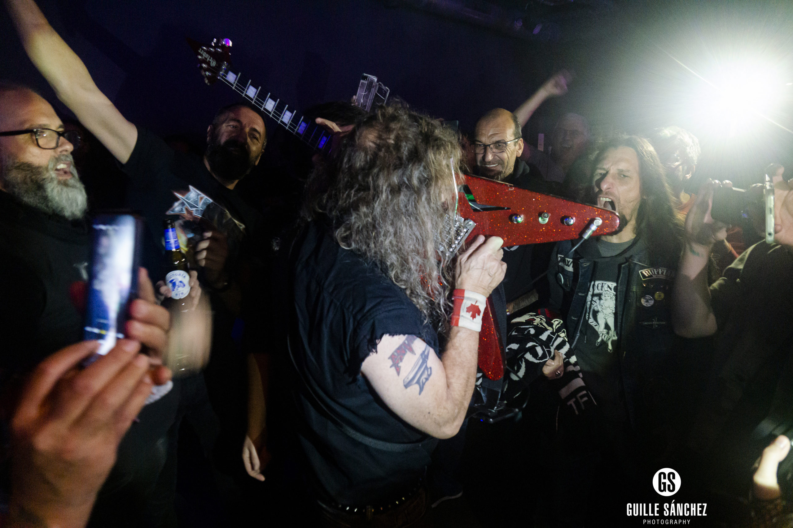 [Crónica] Clase magistral de metal en un día que no parecía ser el que era, aunque con altibajos – Anvil + Gengis Khan + Harsh en Sevilla