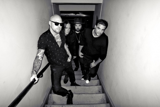 REDLIGHT KING estrena videoclip para la balada “Heavy Heart”