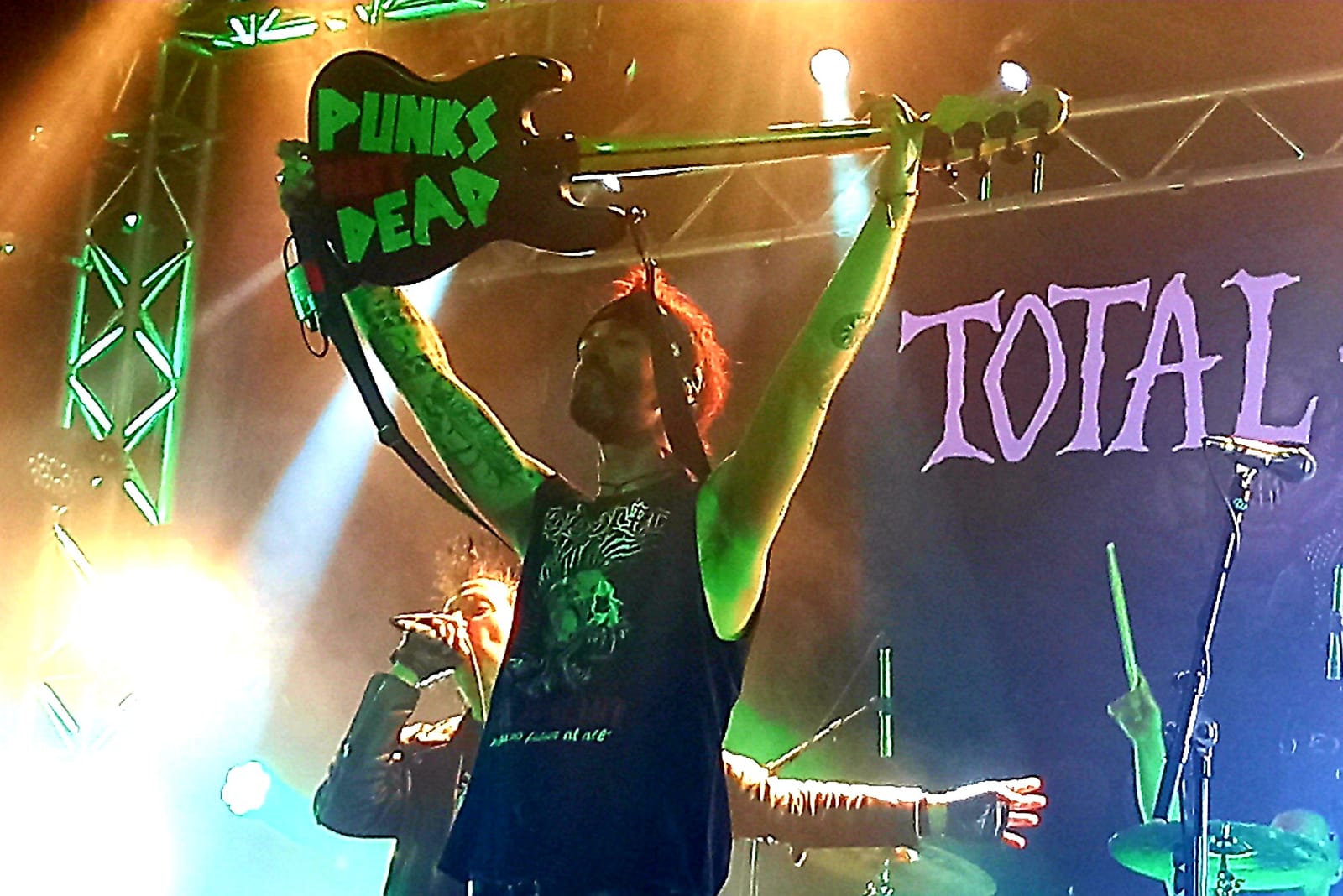 [Crónica] “Hardcore, Rockstars y un kilo de Durum..” – Black Flag + Total Chaos en L’ Hospitalet