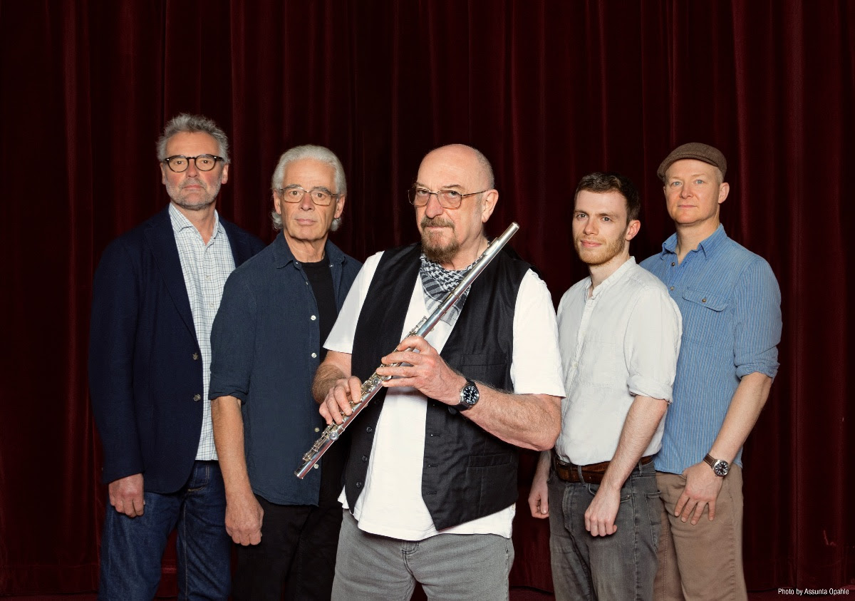 JETHRO TULL lanza ‘The Navigators’; el segundo single de ‘RökFlöte’
