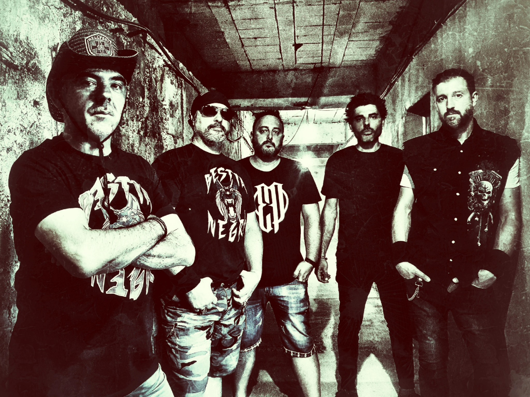 [Entrevista] Bestia Negra –  En nuestra banda todo se decide por estricta democracia, incluso el título del álbum que ganó por un ajustado 3 a 2 (5 miembros)