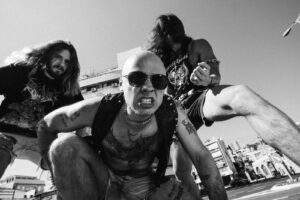 Night roar banda